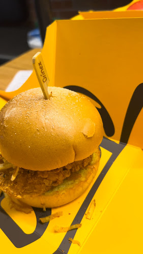 Opinii despre ديب فرايز în جدة - الضيافة