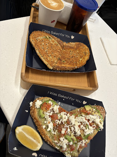 بسترينا بيكري - الضيافة