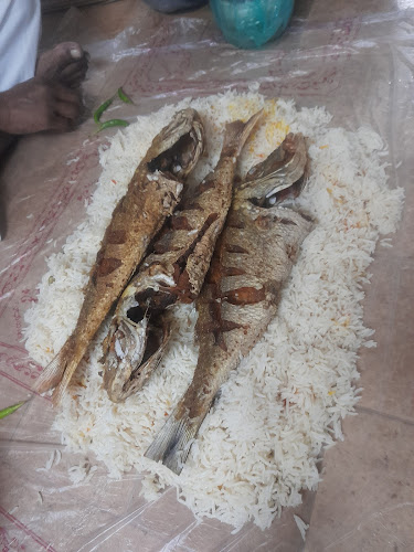 مطاعم الشيخ فهد عيد المزين للأسماك - الحلقه - المدينة المنورة