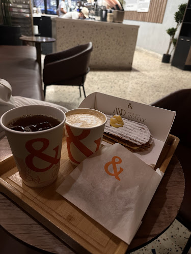 Opinii despre كوفي اند | AND COFFEE în الرياض - الضيافة