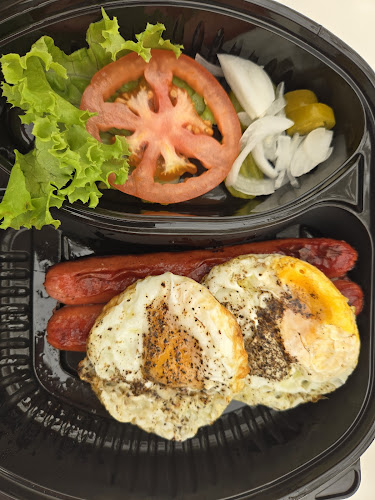 اي ام هنجري - الضيافة