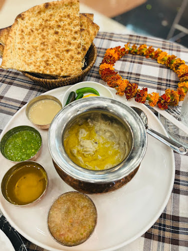 مطعم المدهن اليمني للماكولات اليمنيه والحجازيه