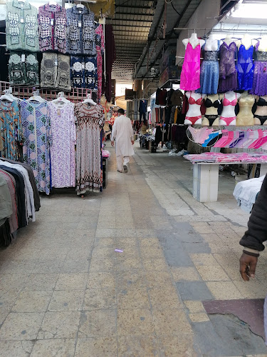 Opinii despre السوق الداخلي في الرياض البطحاء în الرياض - الضيافة