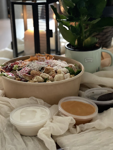 سلطة على ذوقك - الضيافة