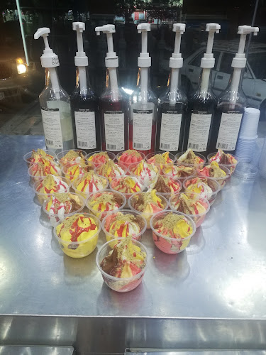 ايس كريم وعصيرات السندباد - الضيافة