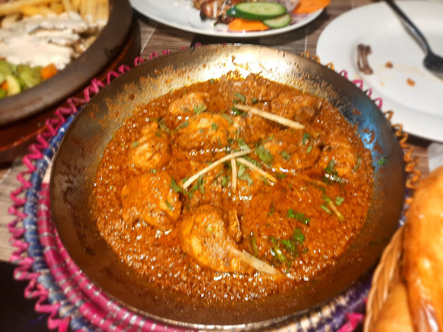 حار و حراق - الضيافة