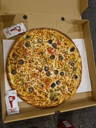 Opinii despre البيتزا الإيطالية(بروستد) în الخرج - الضيافة