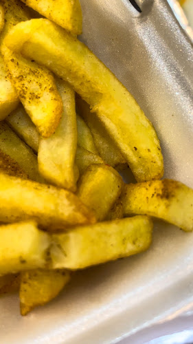 Comentarii opinii despre مطعم الشباب الجيد البخاري