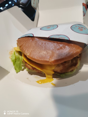 Opinii despre BANG Fried & Grill/ مطعم بانق în القطيف‎ - الضيافة