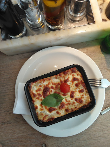 Comentarii opinii despre فابيانو رد سي مول