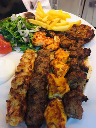 Comentarii opinii despre مطاعم يلمز