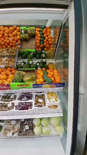 مركز بن عوض للحوم و الخضروات و الفواكة