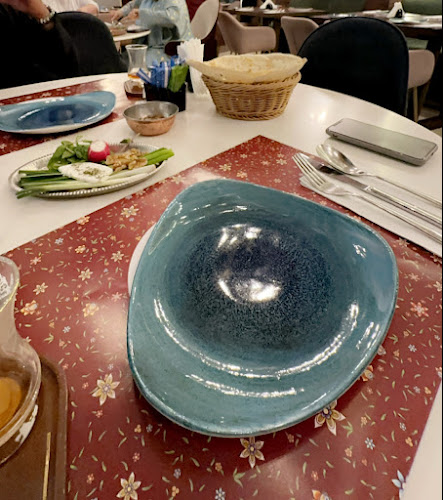 زعفران المطعم الفارسي - الضيافة