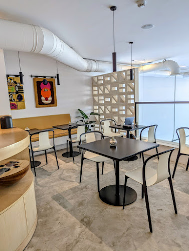 ملموم كافيه - الرياض