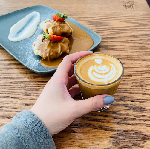 Opinii despre Ekleel cafe - إكليل كافيه în جدة - الضيافة