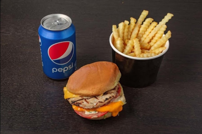 شاورما ستيشن فرع الوشحاء