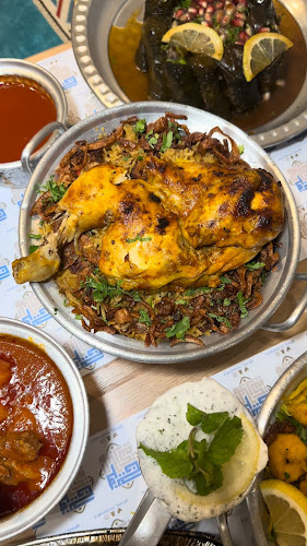 Comentarii opinii despre مطعم فريج المباركية للمأكولات الكويتية