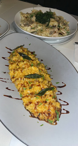 NINO, WASEEL CENTER, طريق الملك عبدالله الفرعي، الحمراء، الرياض 13216