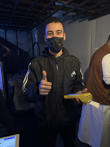 ان ات برجر - الضيافة