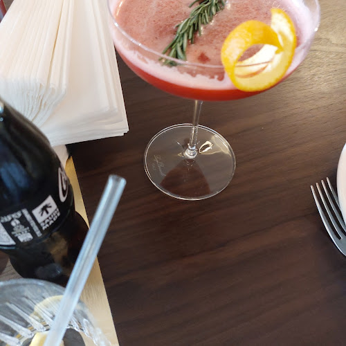 طريق الأمير محمد بن عبدالعزيز، السليمانية، الرياض 12243