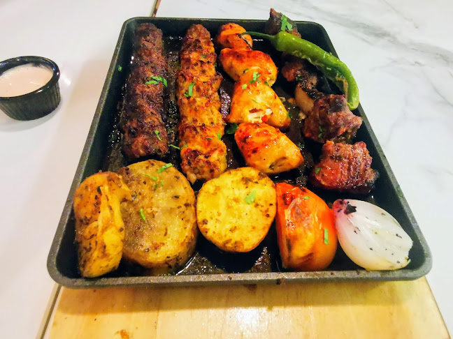 ليالي الهاشمية الناصره - القطيف‎