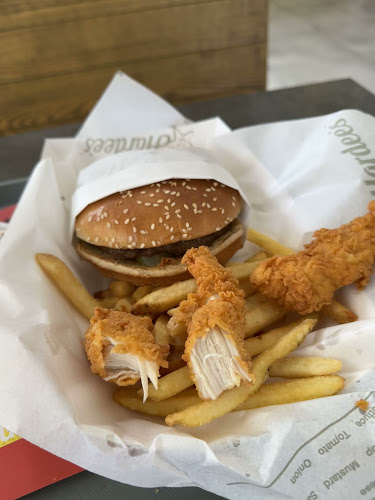 Opinii despre هارديز în الرياض - الضيافة