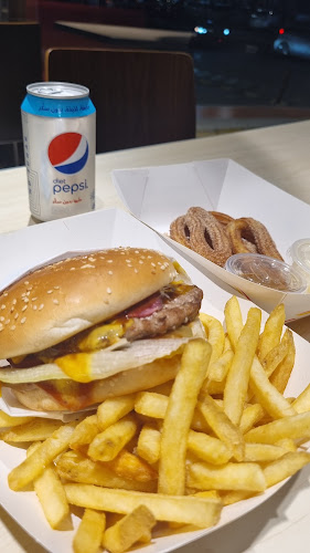 Opinii despre هارديز în جدة - الضيافة