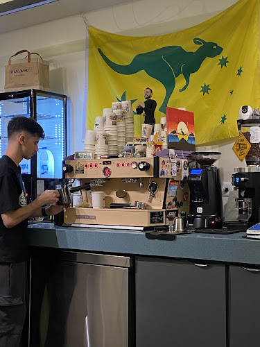 Opinii despre مقهى بكر | BKR CAFE în أبها - الضيافة