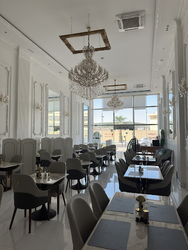 مطعم كراولي