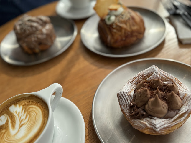 Local Bakehouse لوكال