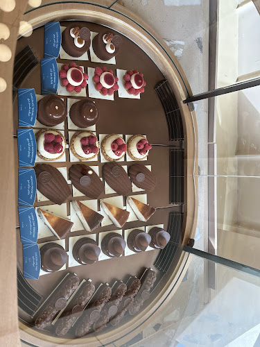 شارع التخصصي، المحمدية، الرياض 12471