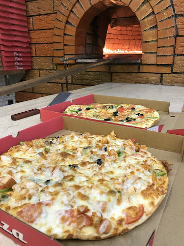 نقطة فطائر بيتزا