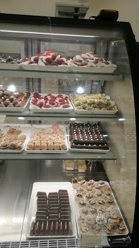 مخبز المعامير ( فرع الخزامي ) almaameer bakery - الخبر