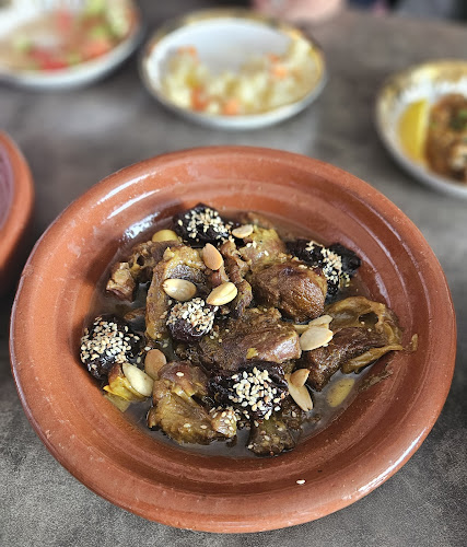 Opinii despre مطعم لحم بالفخار în المدينة المنورة - الضيافة