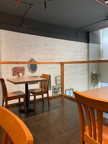 8JW7+8FG، Hofuf Plaza King Abdullah Rd, Al Rawdah الهفوف، المبرز