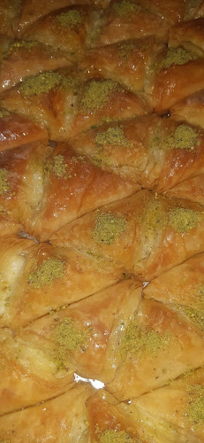 Opinii despre مخبز قبله عايض المعاوي للخبز المصري în الهفوف‎ - الضيافة