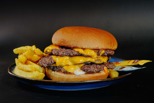 مطعم سطلانة للوجبات السريعه