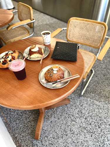 Local Bakehouse لوكال - الخبر