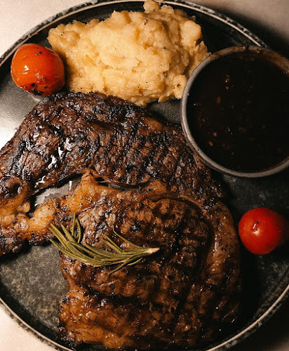 مطعم أوجو - الهفوف‎