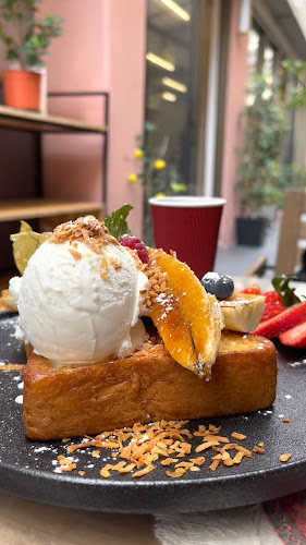 Opinii despre موماز în الدمام - الضيافة