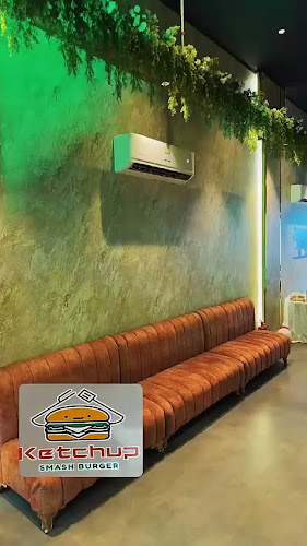 مطعم كتشب لتقديم الوجبات