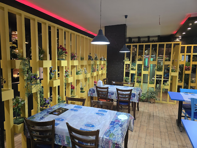 مطعم اسماك المينا