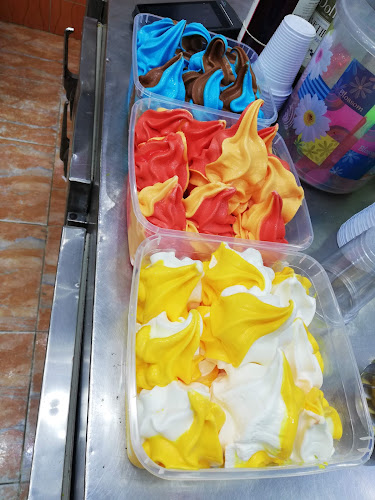 ايس كريم وعصيرات السندباد - الضيافة