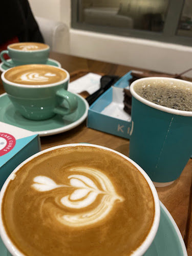 Opinii despre مقهى و محمصة كِفّة - طريق الملك خالد în المدينة المنورة - الضيافة