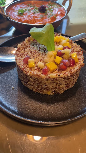 مطعم كاري ليف للأكلات الهندية - الضيافة