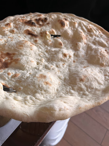 Opinii despre دار مبارك للماكولات البحرية والخليجية în الدمام - الضيافة