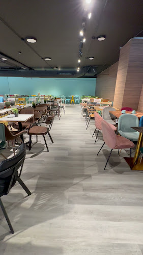 كوادر لمعدات المطابخ المركزية ومستلزمات المقاهي