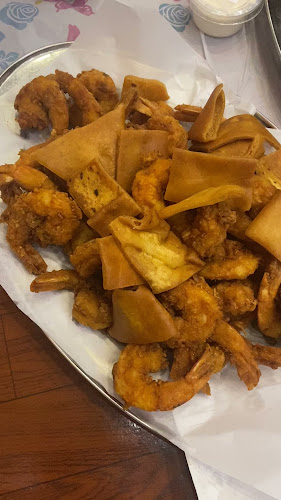 أبو خالد للاسماك ( بيت الروبيان ) - جدة