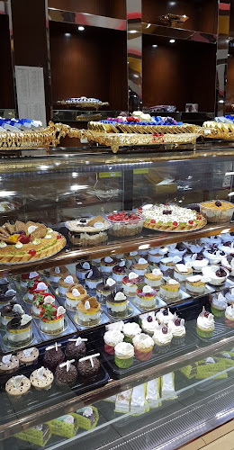 مخابز وحلويات آسيا