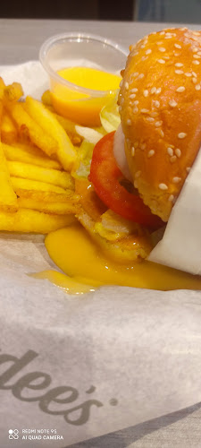 هارديز - الضيافة